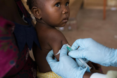 世界の子ども達へのワクチン支援
